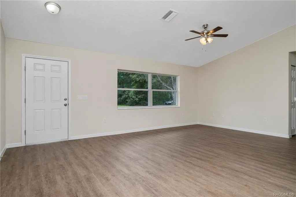 6022 E Tremont St #NA - Photo 2 of 17