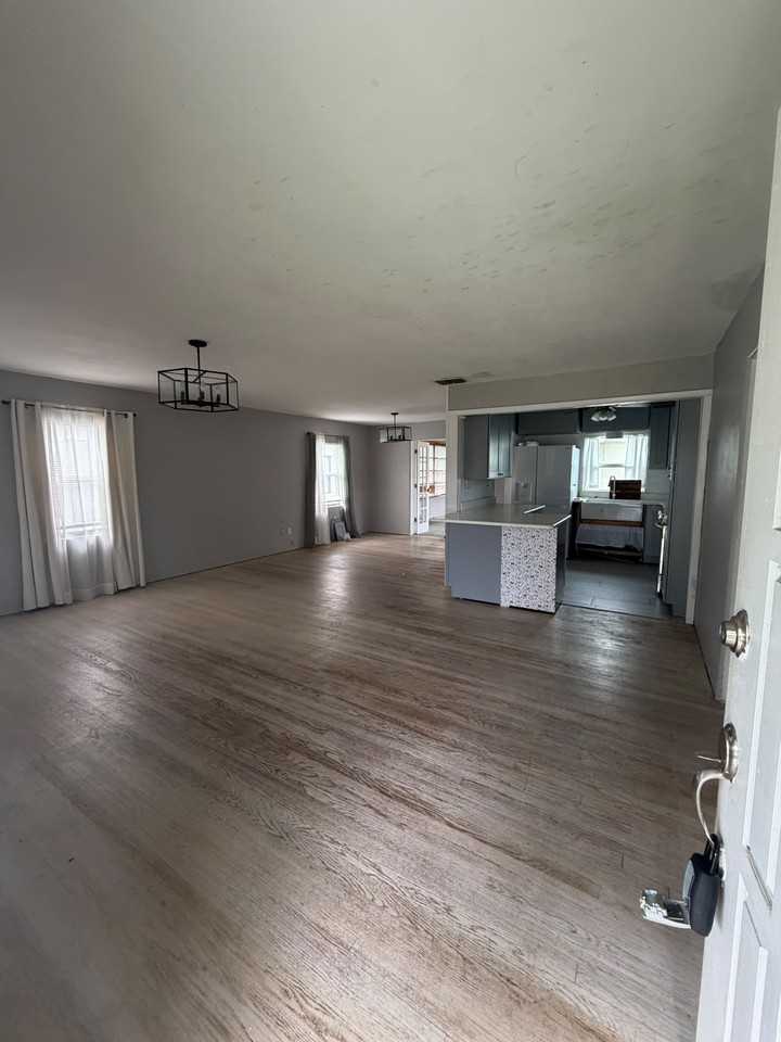 919 Clearview Ave #NA - Photo 5 of 13