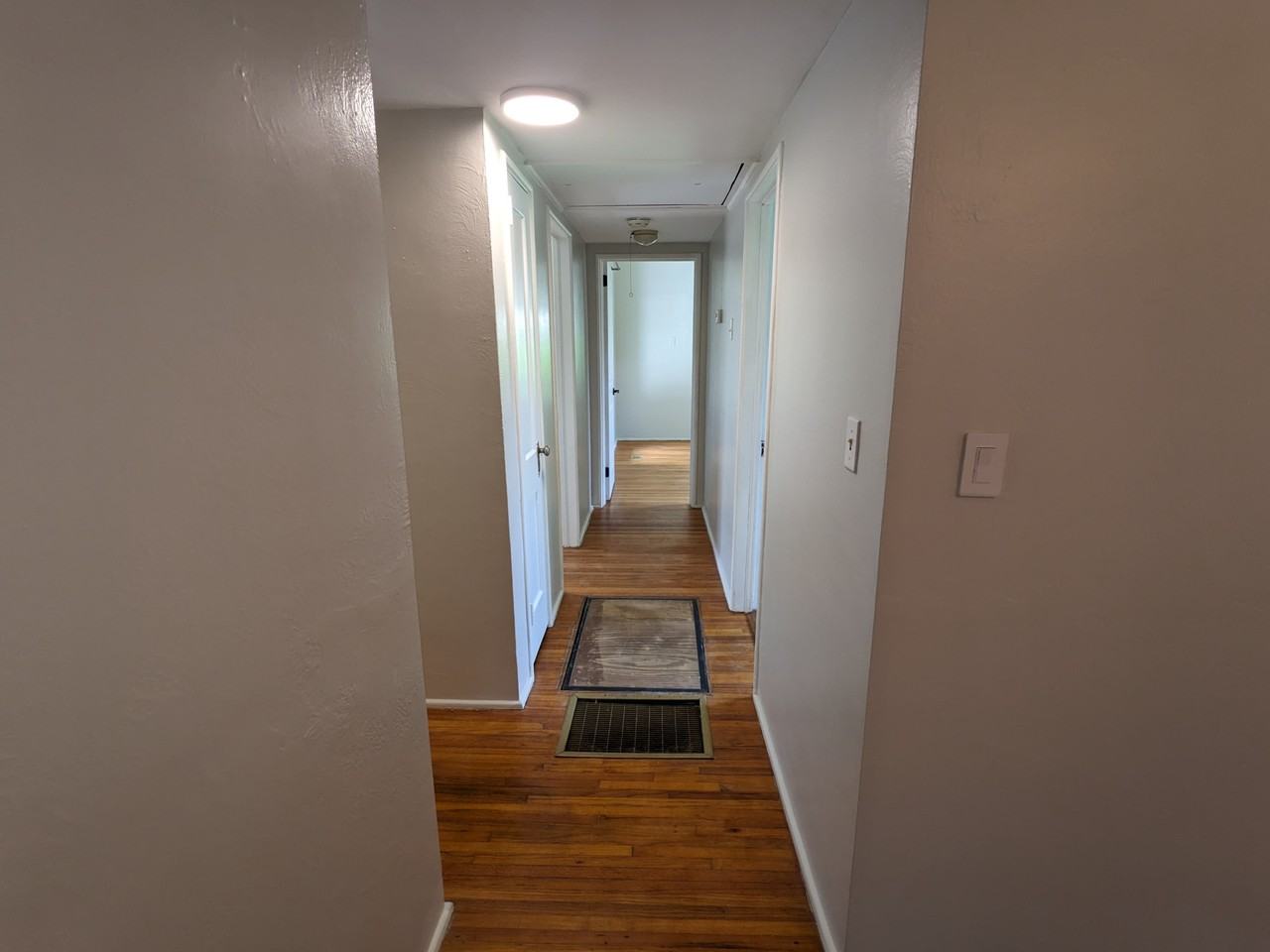 2721 Woodland Hills Ave #NA - Photo 3 of 10