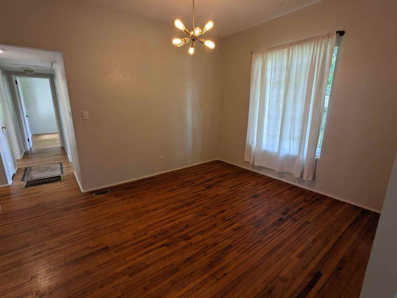 2721 Woodland Hills Ave #NA - Photo 7 of 10