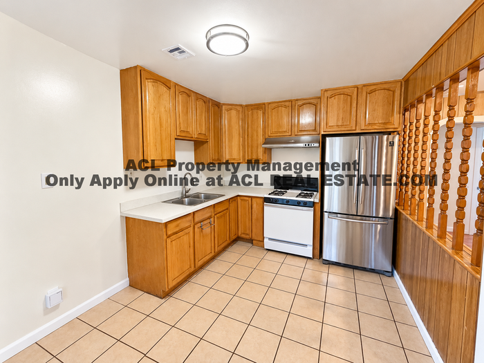 1550 Virginia St - Photo 5 of 22