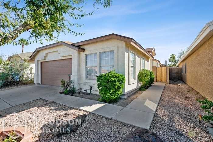2645 N Saffron Cir - Photo 3 of 31