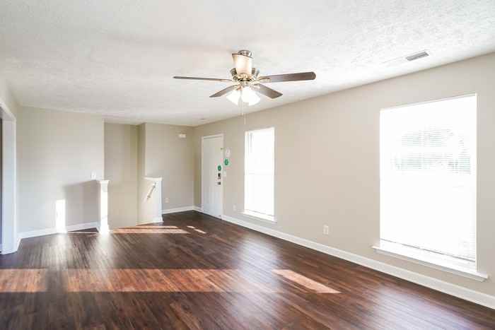 616 Zellwood Dr - Photo 5 of 17