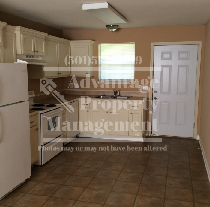 1180 Neal St #A - Photo 3 of 6