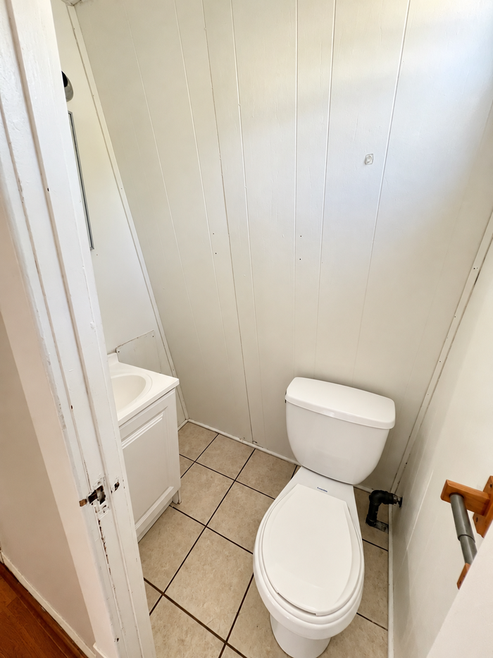 4736 Heidelberg Ave - Photo 4 of 5