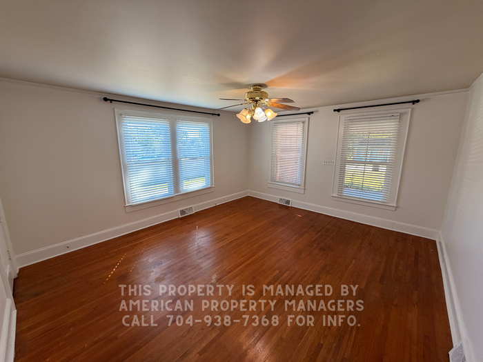 802 Applewood St - Photo 7 of 12