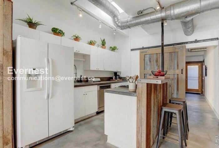 117 S Elati St #3 - Photo 4 of 13