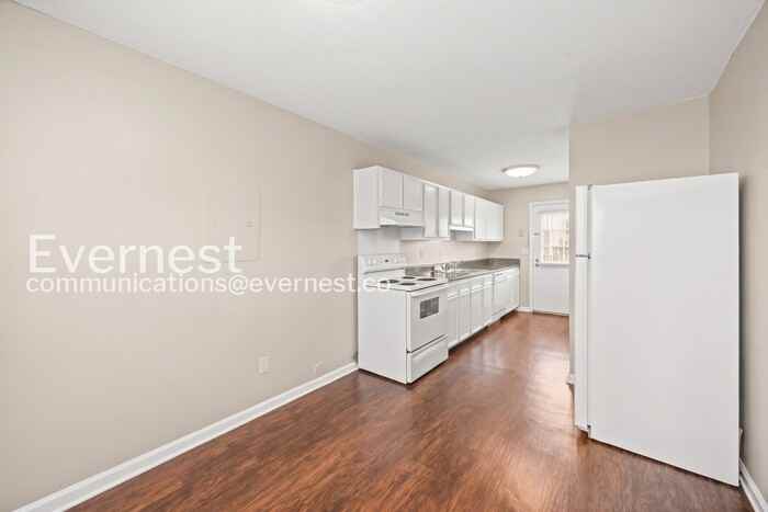 1301 Neelys Bend Rd - Photo 4 of 18