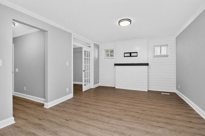 2233 Highland St - Photo 7 of 29