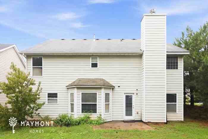 923 Rock Hill Pkwy - Photo 3 of 3