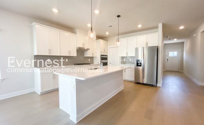 4597 Winslet Dr - Photo 5 of 28