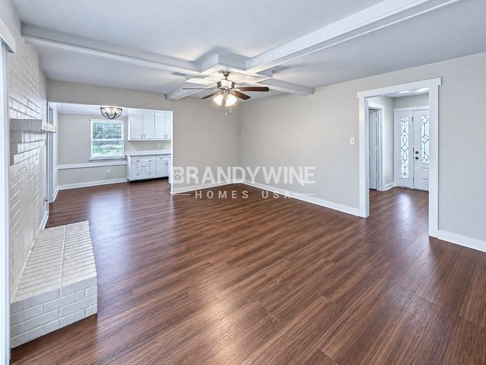 1500 Meadow Ln - Photo 5 of 26