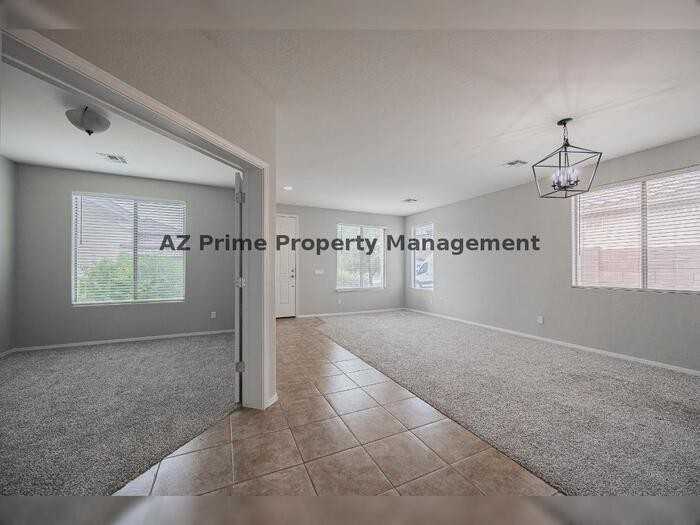 16874 W Tonbridge St - Photo 7 of 33