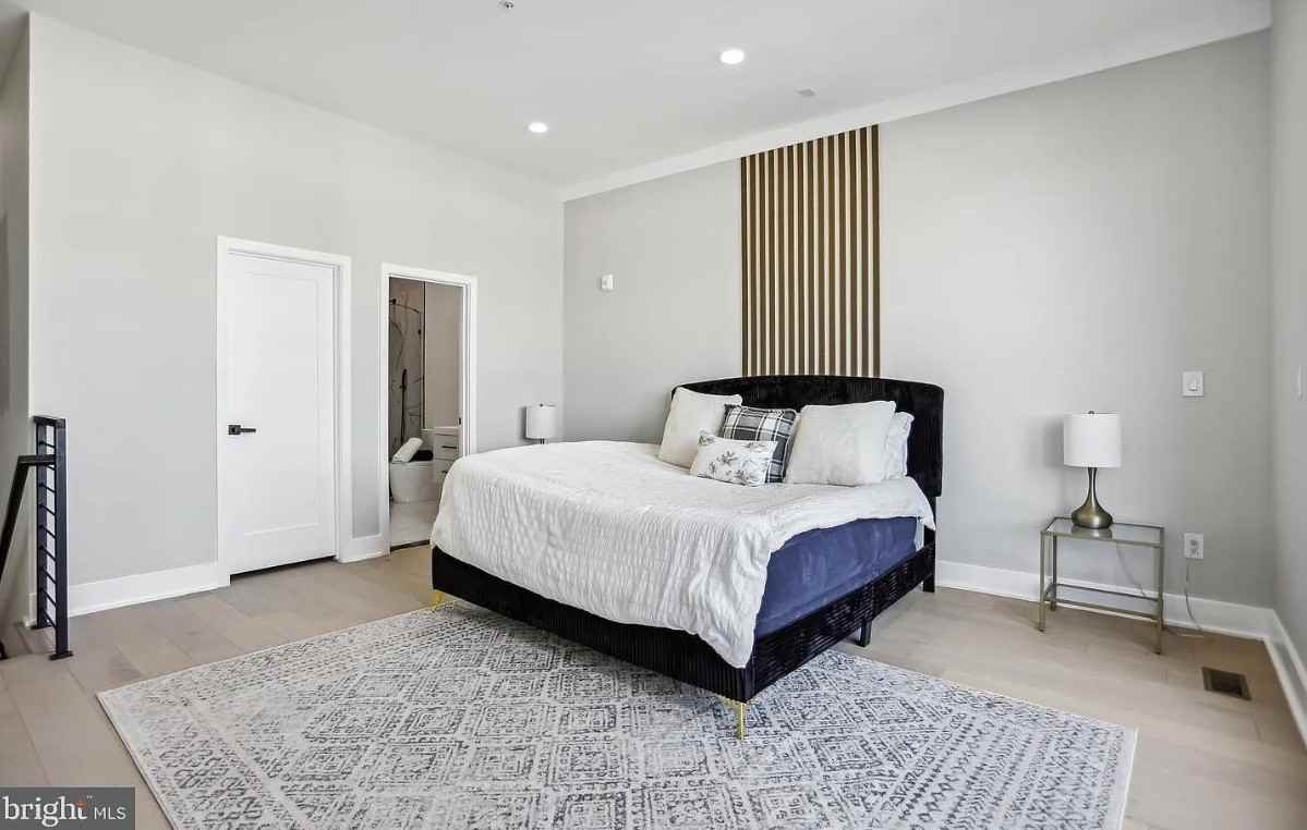 611 Kennedy St Nw #402 - Photo 5 of 15