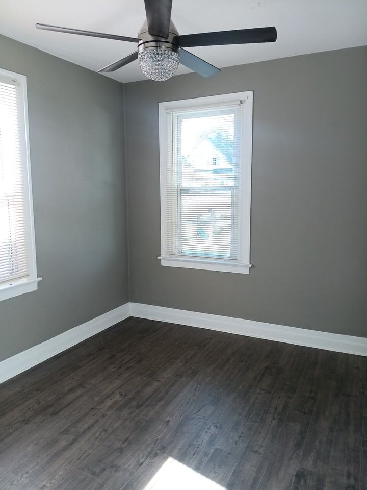 212 Summit St #1 - Photo 6 of 8