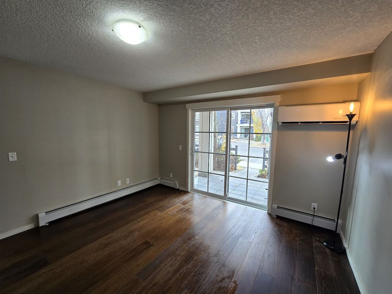 598 - 2110 - 279 Copperpond Common South East - Photo 6 of 20