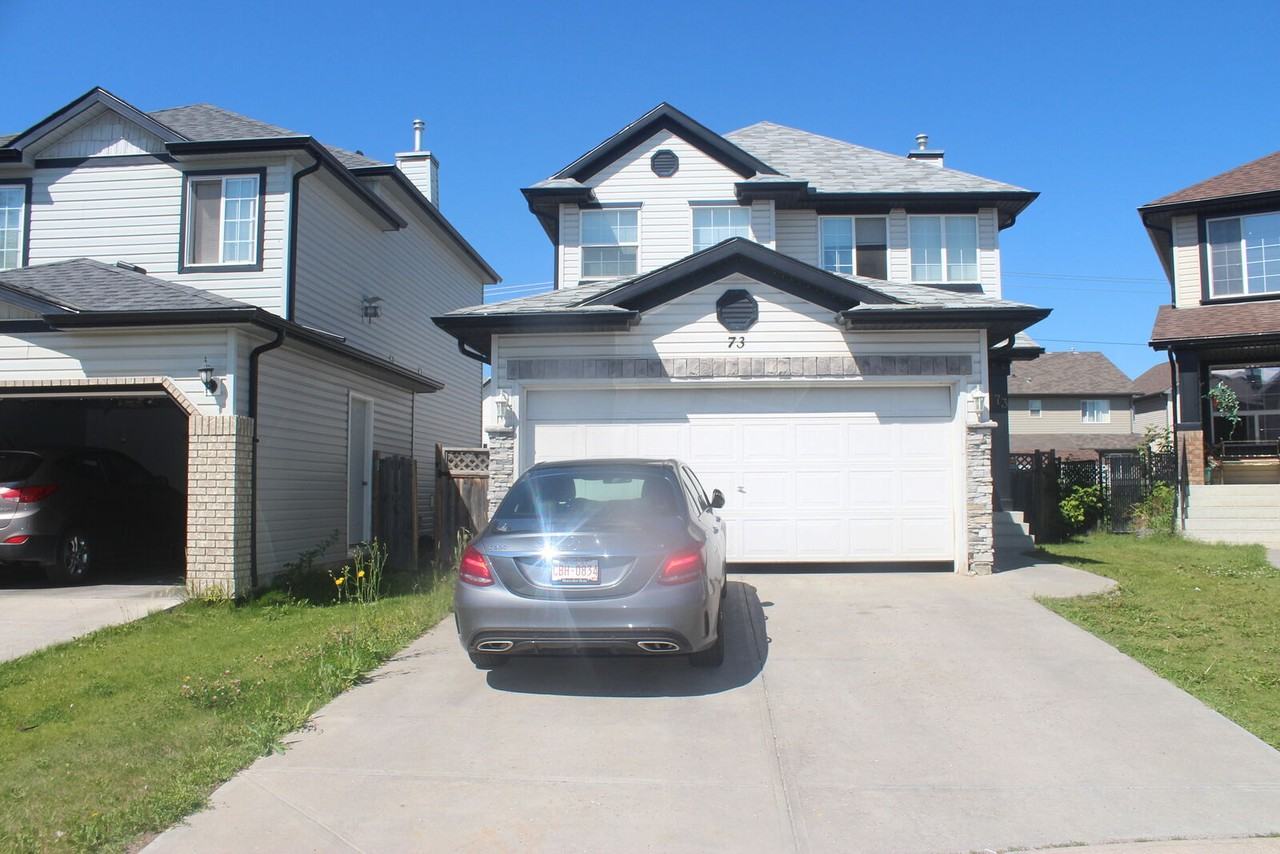 73 Saddlehorn Cres Ne - Photo 3 of 15