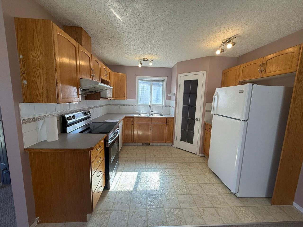 183 Taravista Dr Ne - Photo 3 of 33