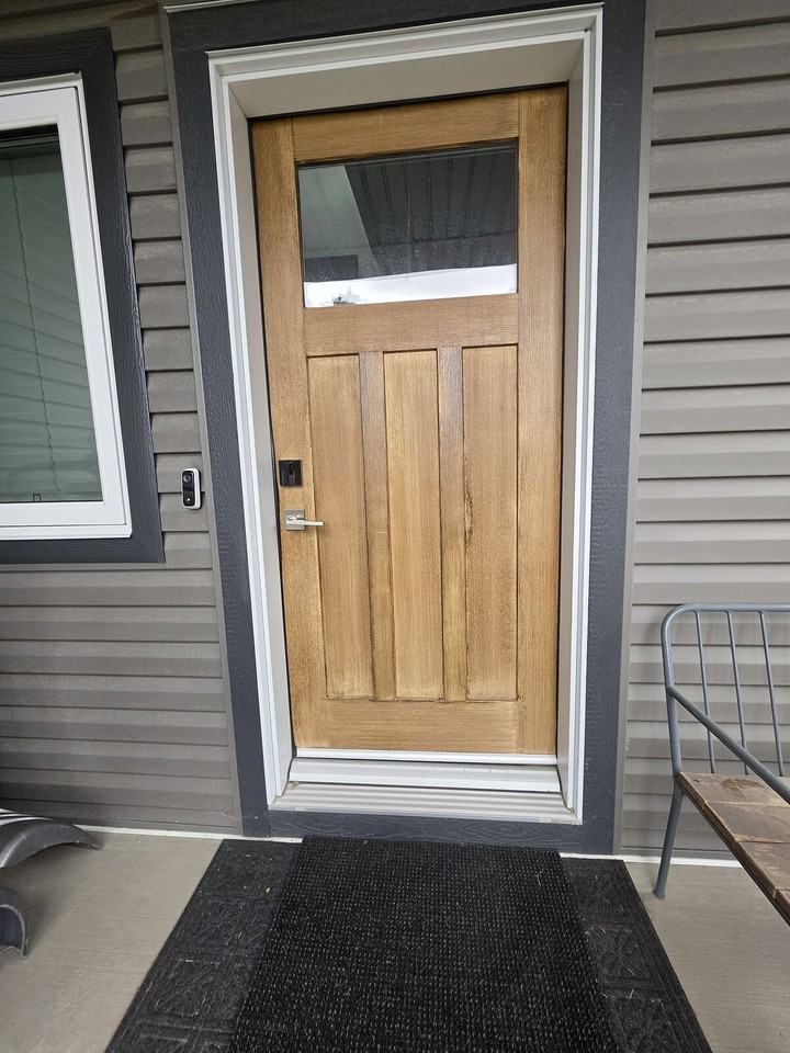 8407 27 Ave Nw - Photo 2 of 13