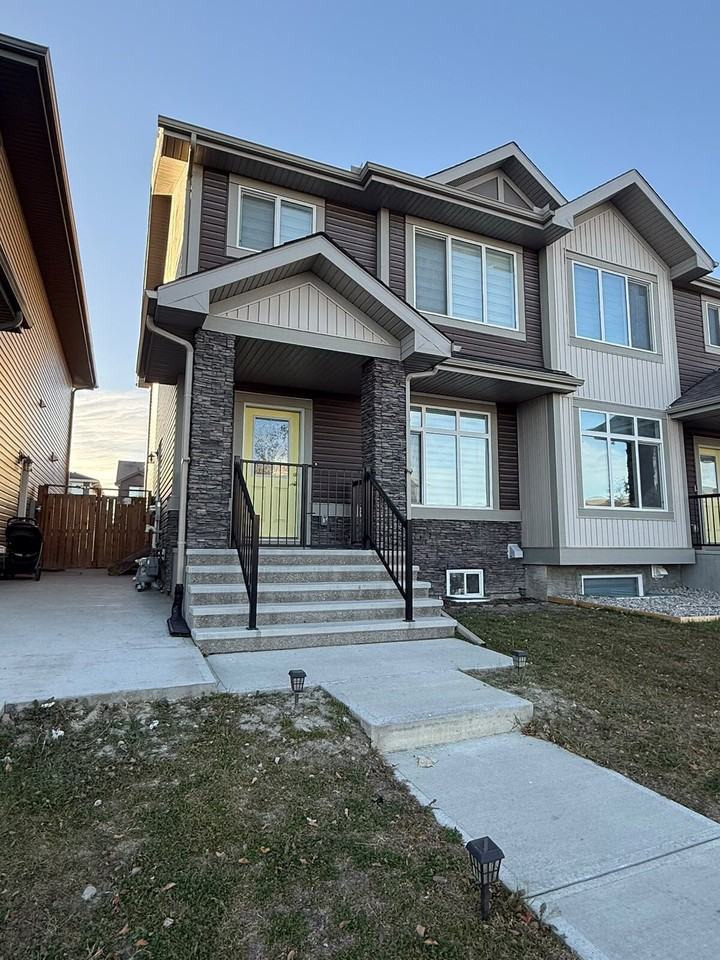 10105 46 St Ne - Photo 4 of 45