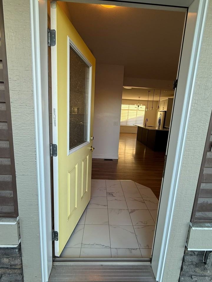 10105 46 St Ne - Photo 6 of 45