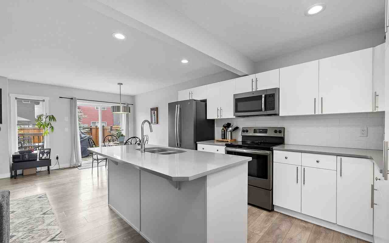 20 Prairie Gate - Photo 5 of 21