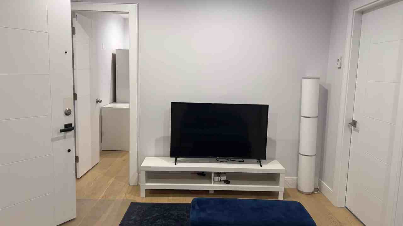 3431 Dundas Street - Photo 2 of 19
