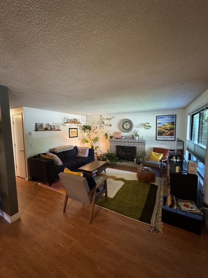 3107 Ne 51st St #NA - Photo 4 of 12