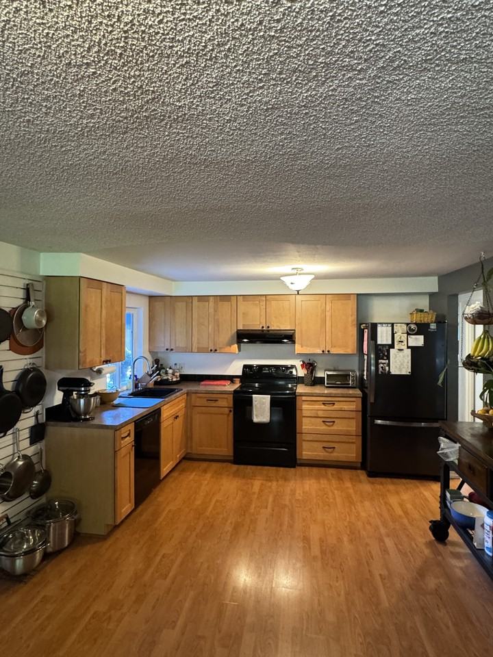 3107 Ne 51st St #NA - Photo 5 of 12