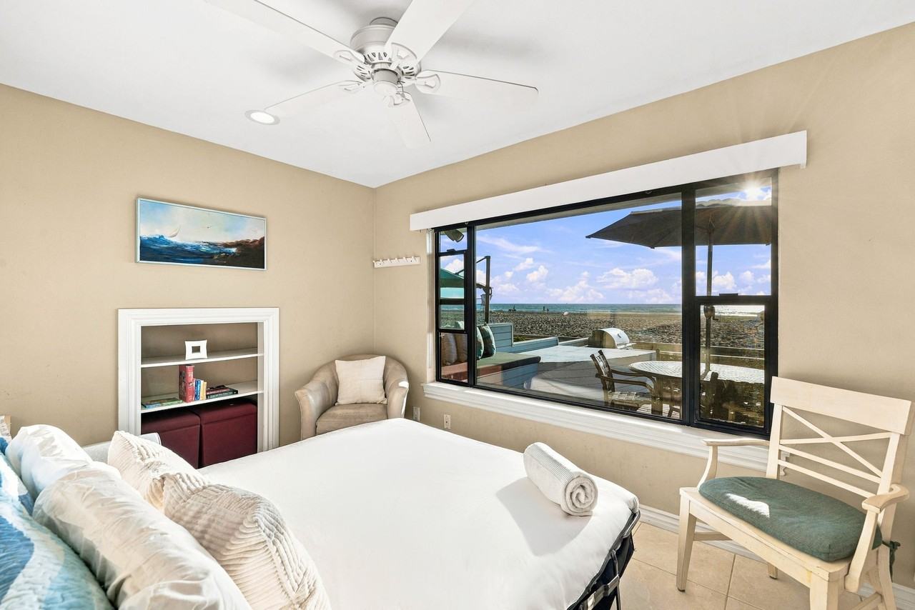 2845 Ocean Front Walk #2845 - Photo 2 of 50