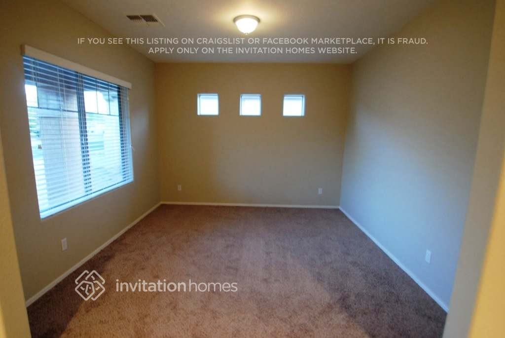 613 S 115th Dr - Photo 2 of 15