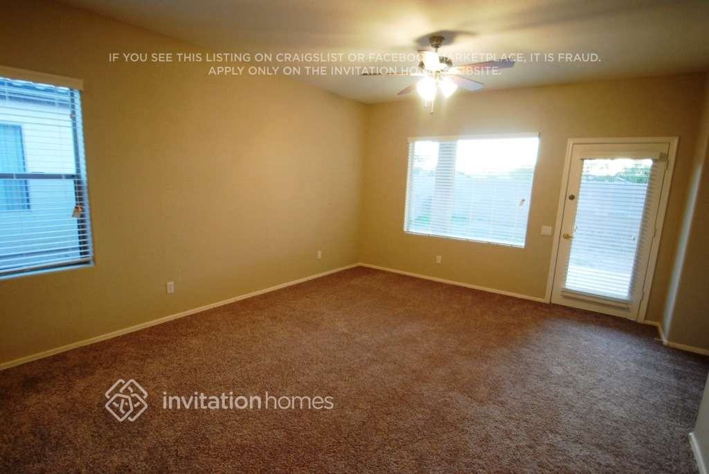 613 S 115th Dr - Photo 4 of 15