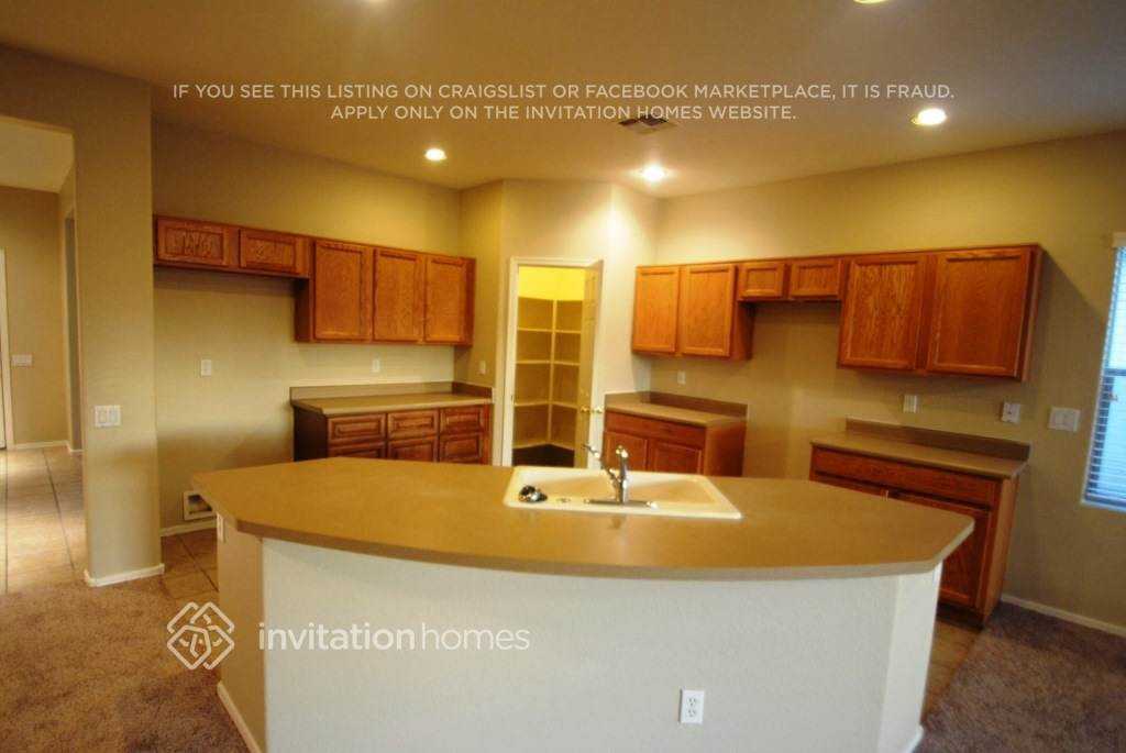 613 S 115th Dr - Photo 6 of 15