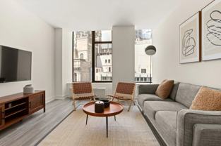 Hanover Sq #4R - Photo 1 of 1