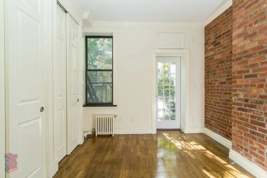 Mott St #19-20 - Photo 3 of 6