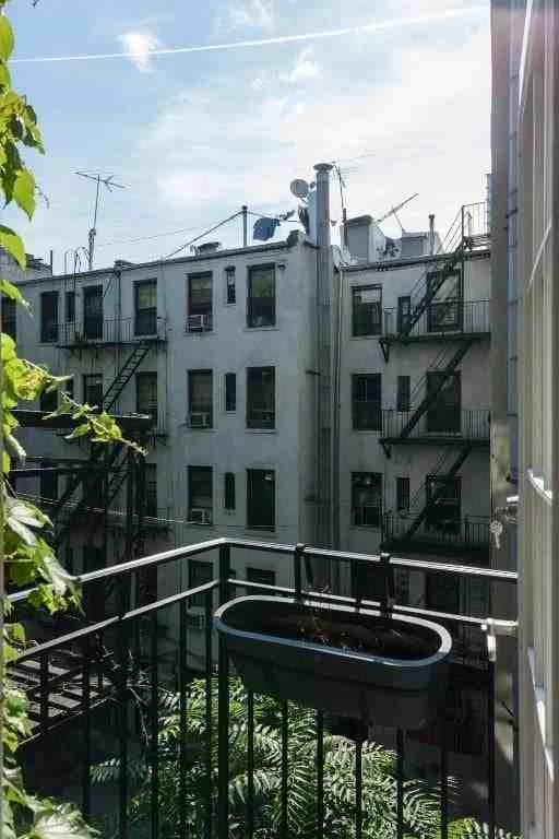 Mott St #19-20 - Photo 4 of 6