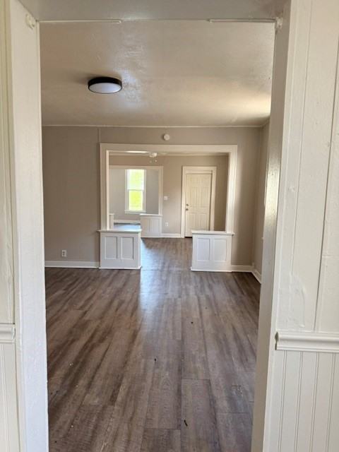 637 Western Ave - Photo 4 of 11