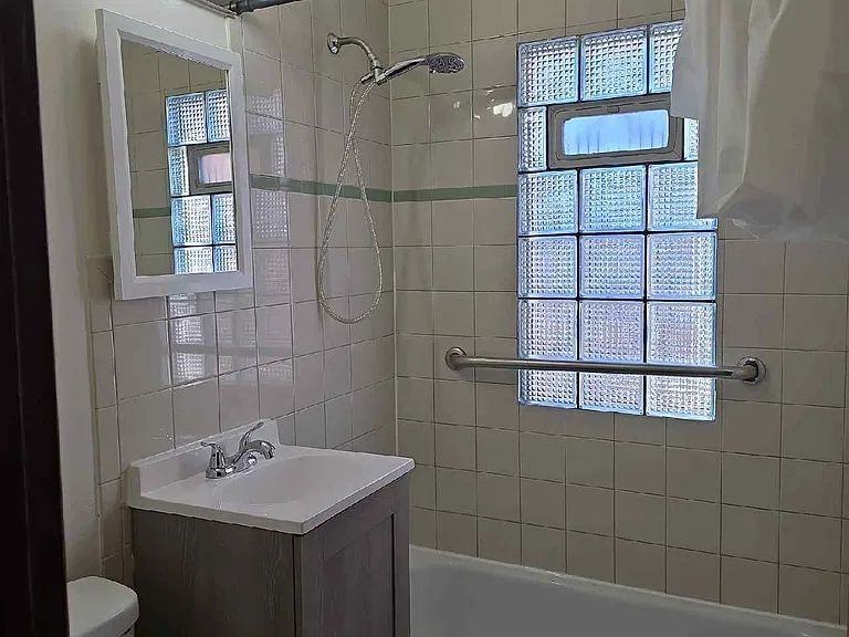 5012 W Oklahoma Ave #4 - Photo 4 of 5
