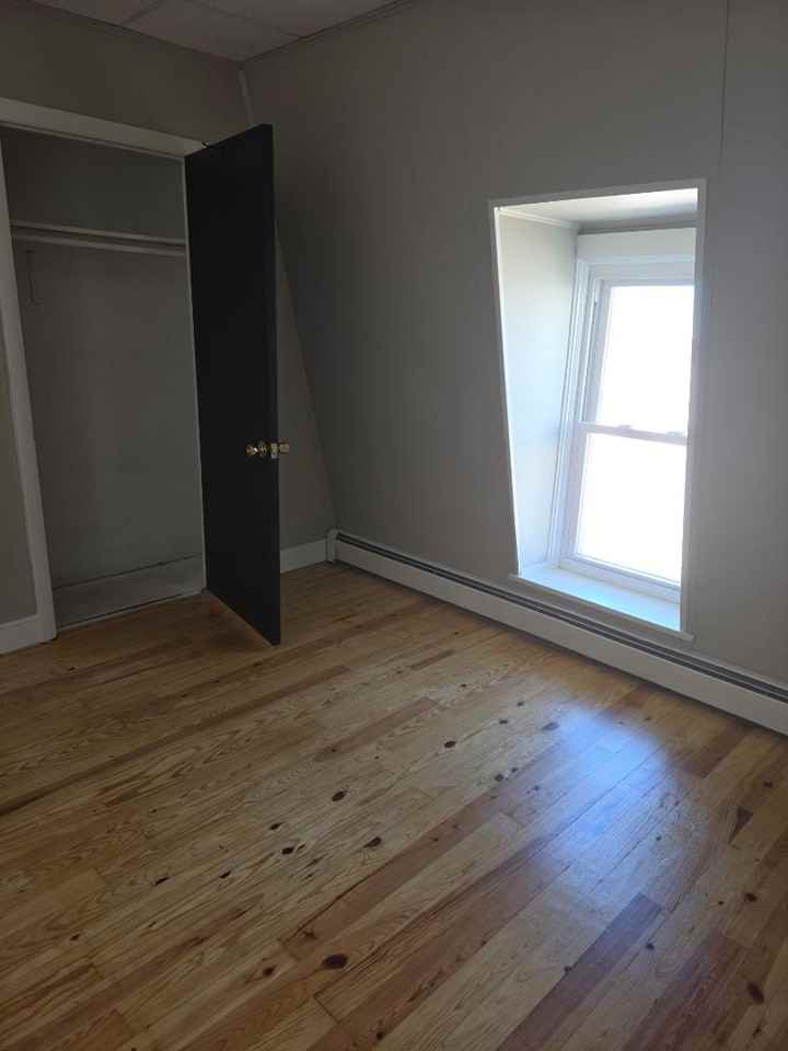 Barnaby 3rd floor - Photo 3 of 10