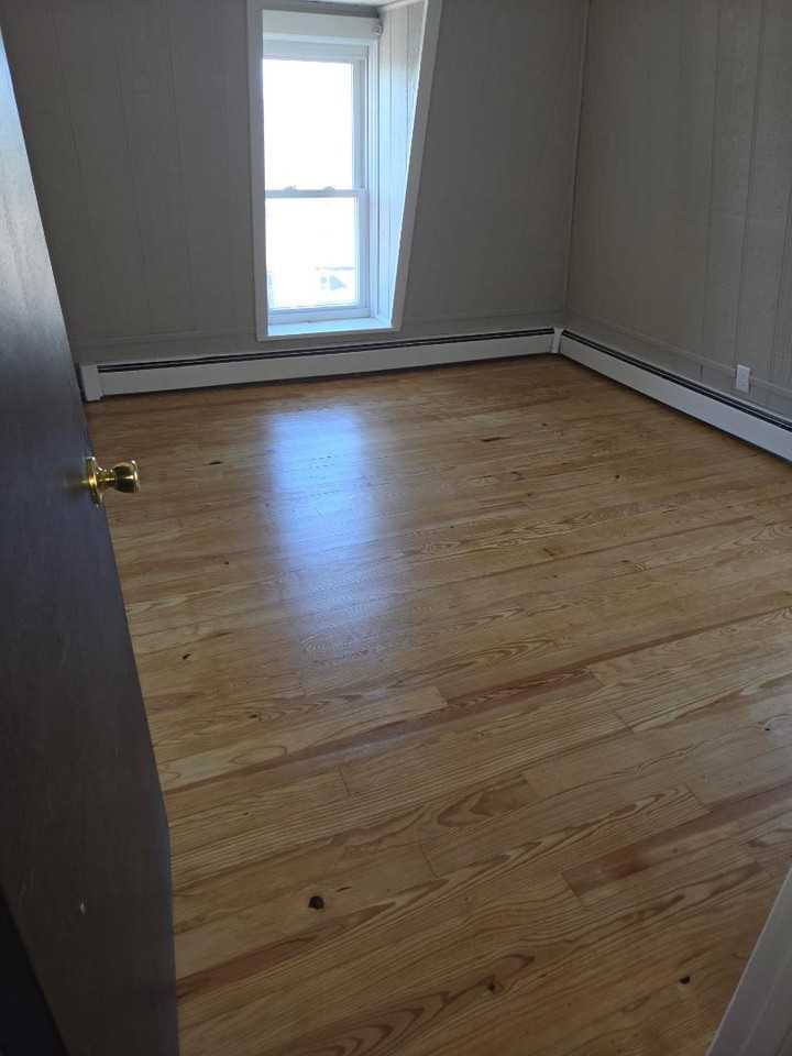 Barnaby 3rd floor - Photo 4 of 10