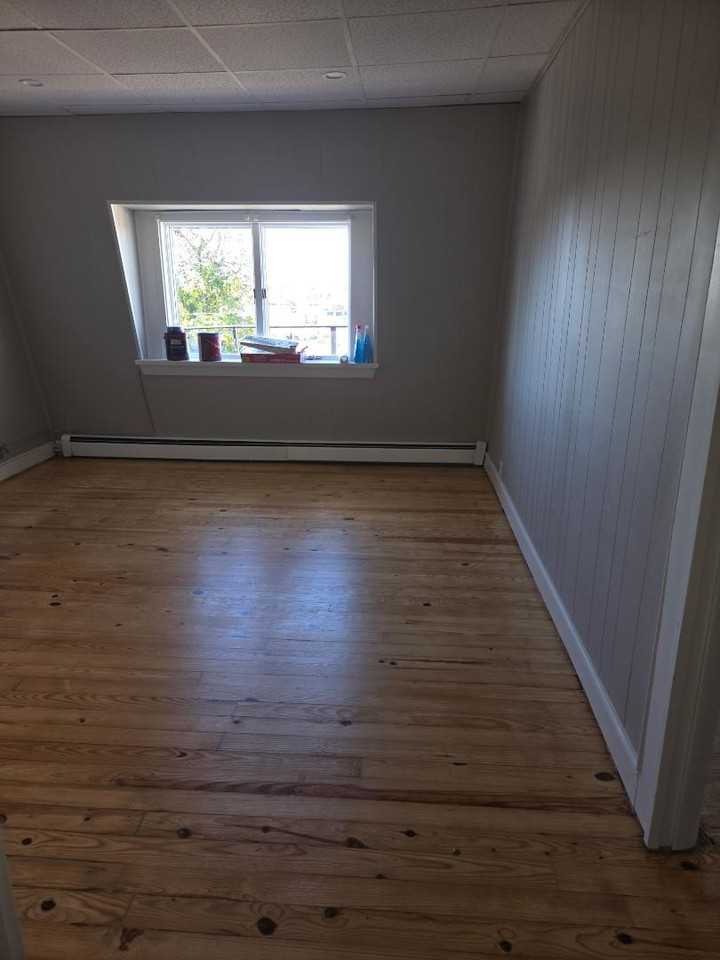 Barnaby 3rd floor - Photo 7 of 10