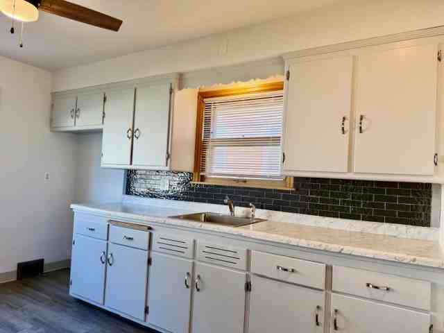 8306 W Center St Lowr - Photo 5 of 11