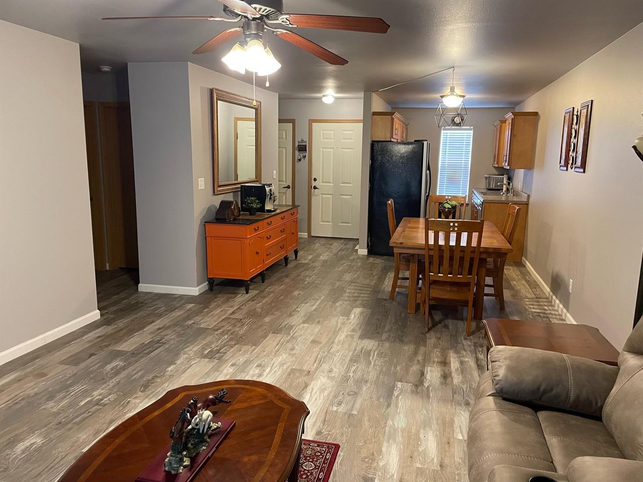 100 Bailey Cir #B - Photo 3 of 12