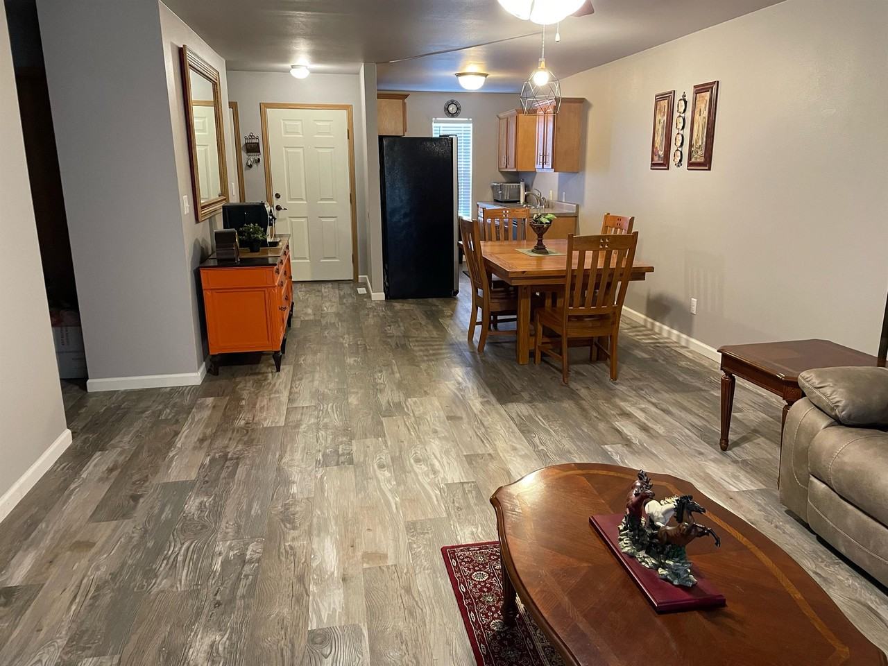 100 Bailey Cir #B - Photo 4 of 12