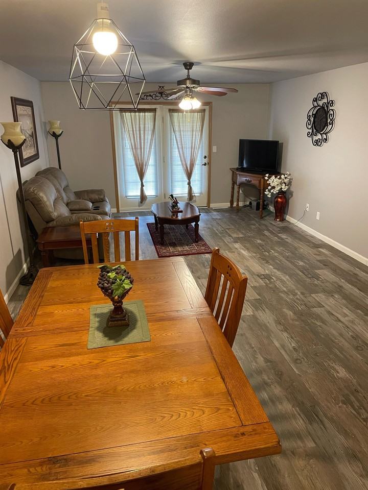 100 Bailey Cir #B - Photo 5 of 12