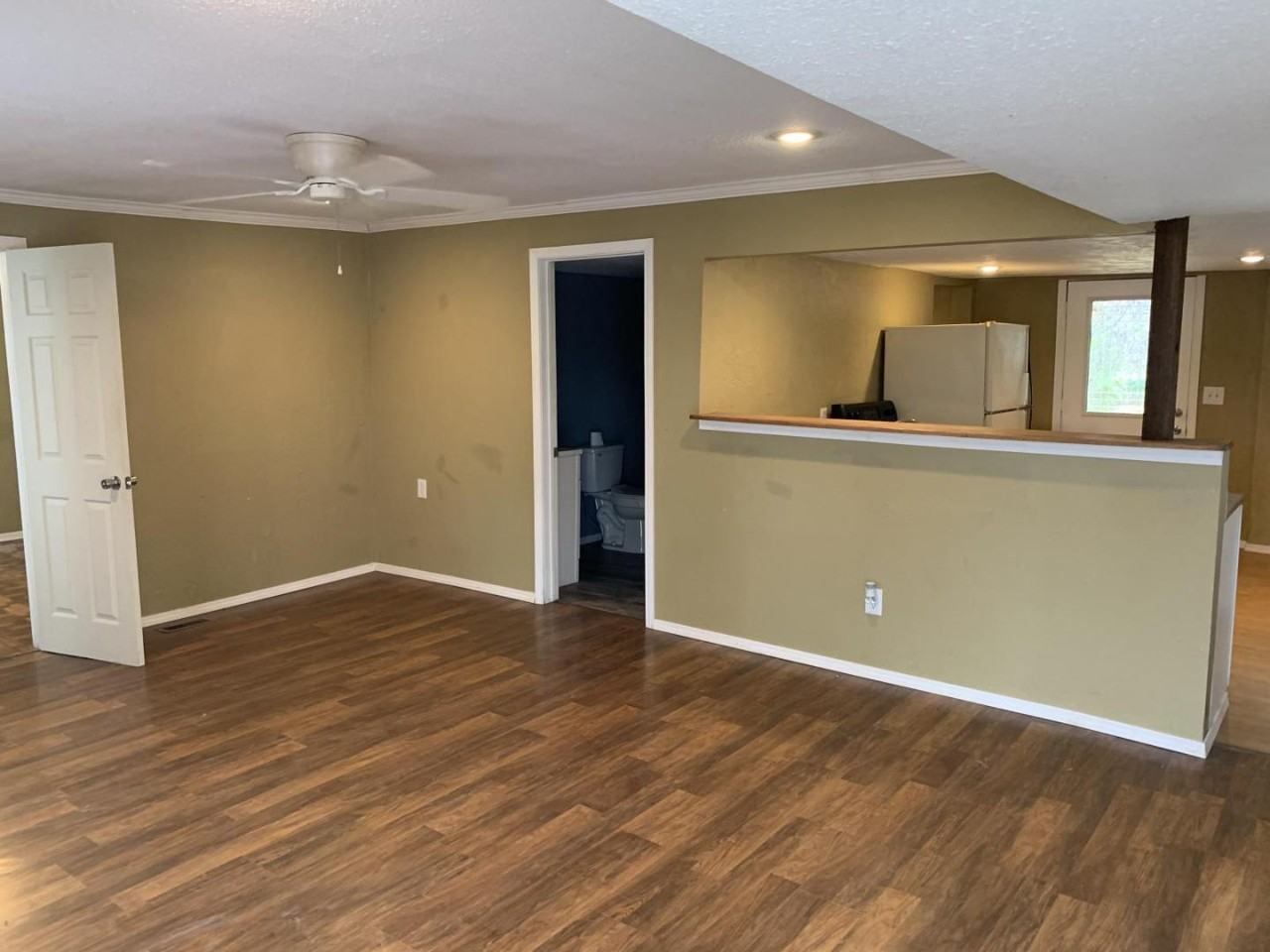 507 E Virginia Ave - Photo 3 of 11