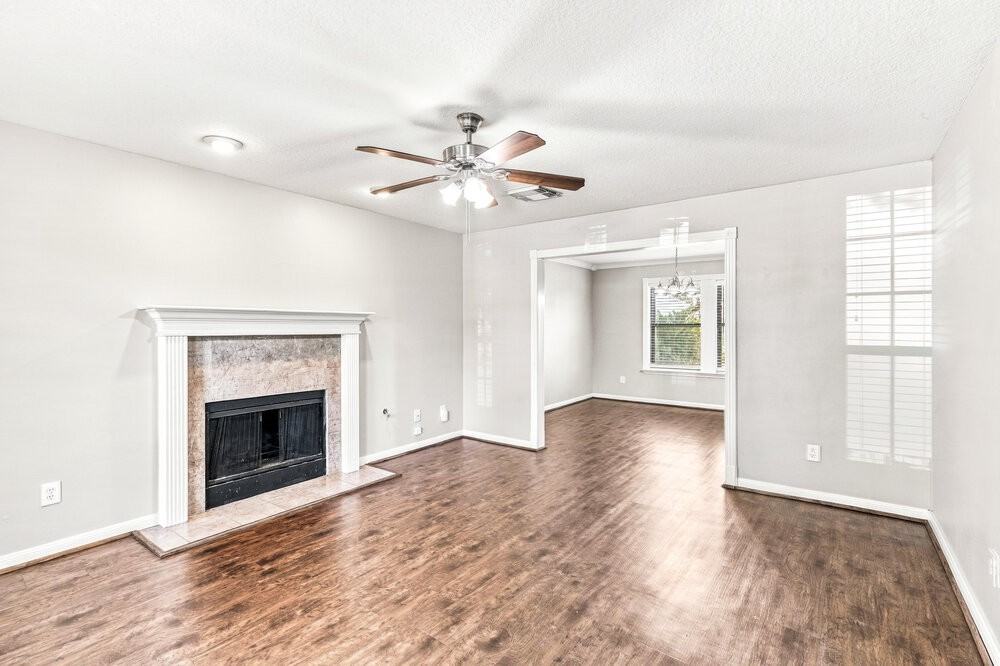 501 Hunters Ln - Photo 5 of 17