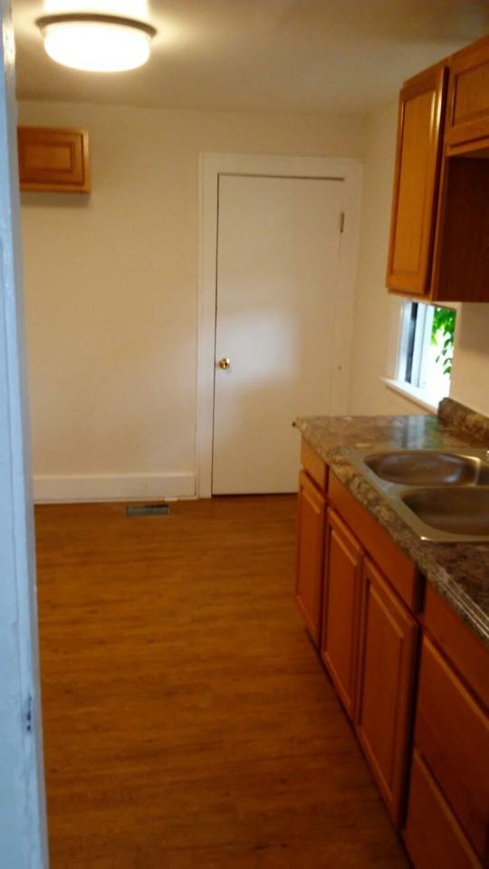 1509 Harvard Ave #1 - Photo 5 of 6