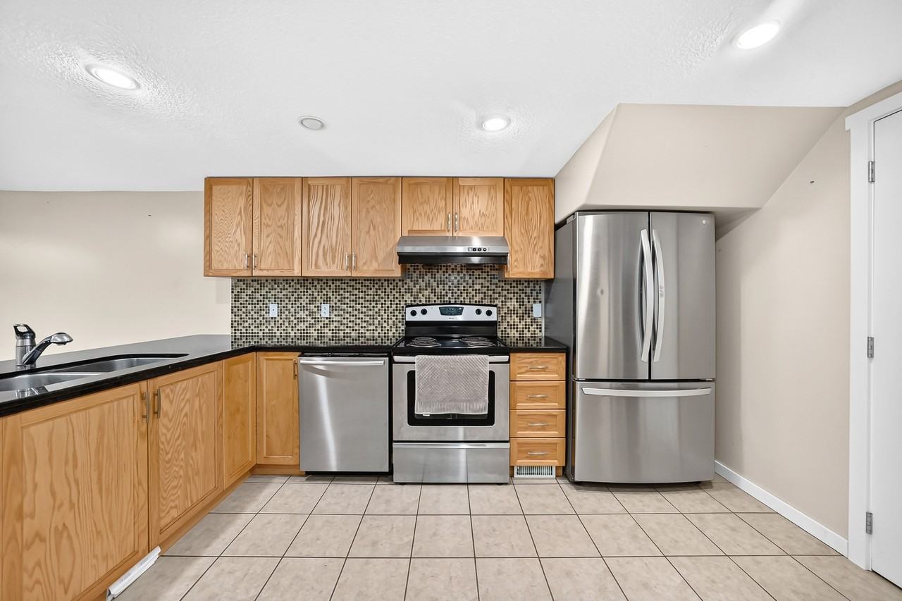 5116 Forego Ave Se - Photo 3 of 50