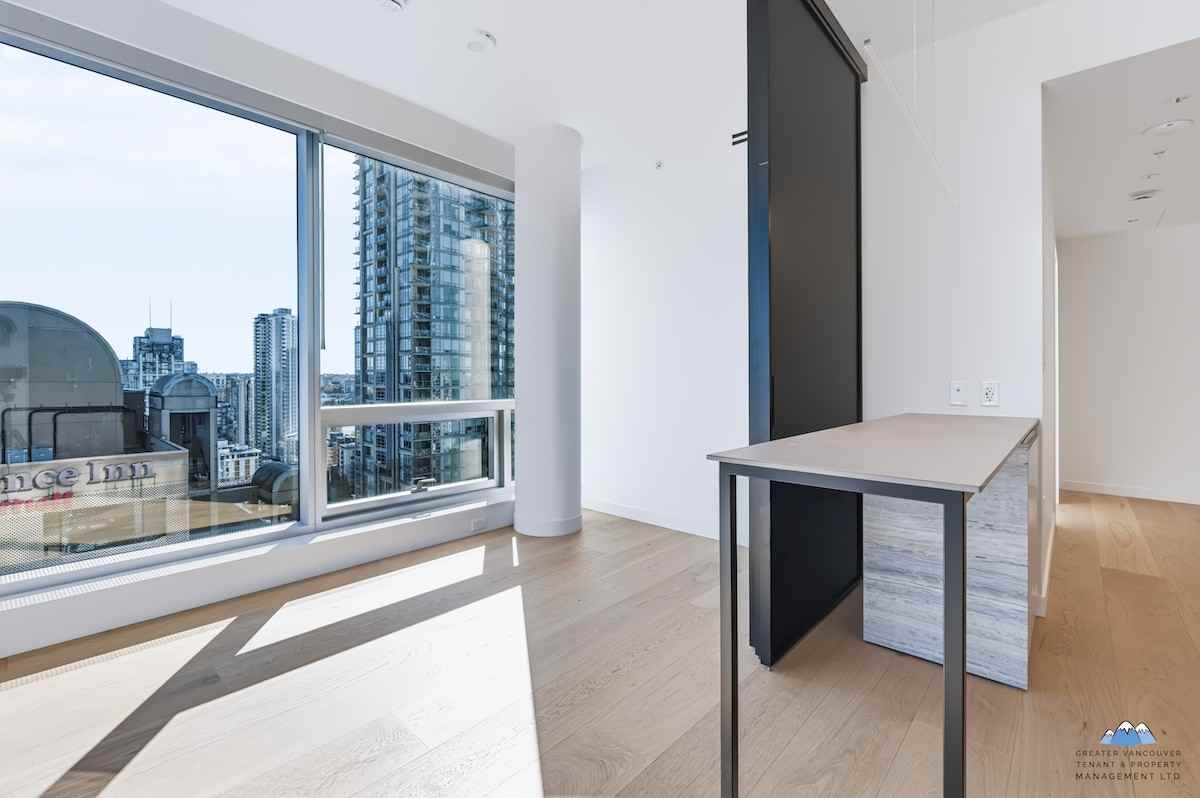 1277 Hornby St - Photo 2 of 24